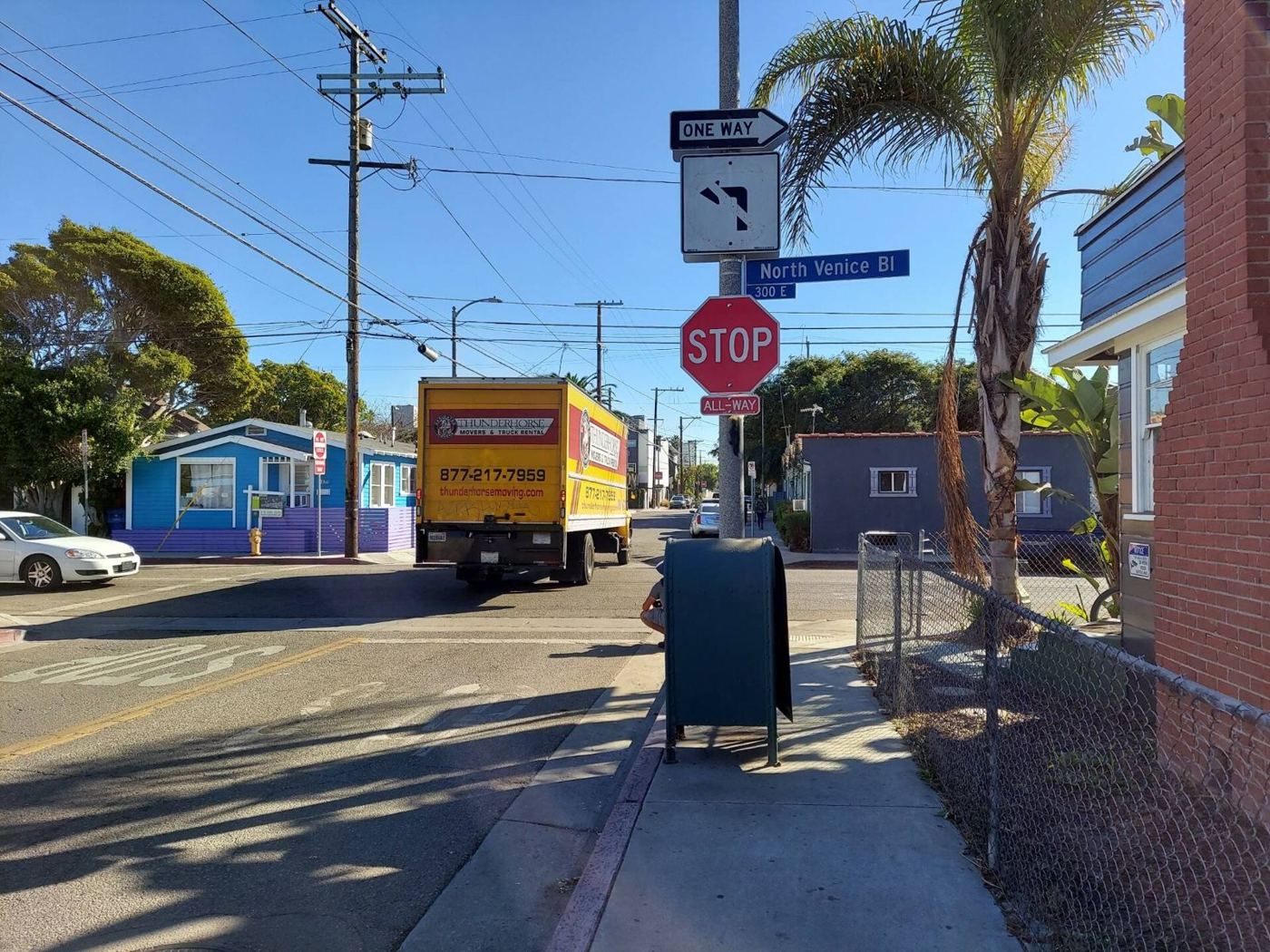 Thunderhorse truck moving a family from Los Angeles to San Diego.